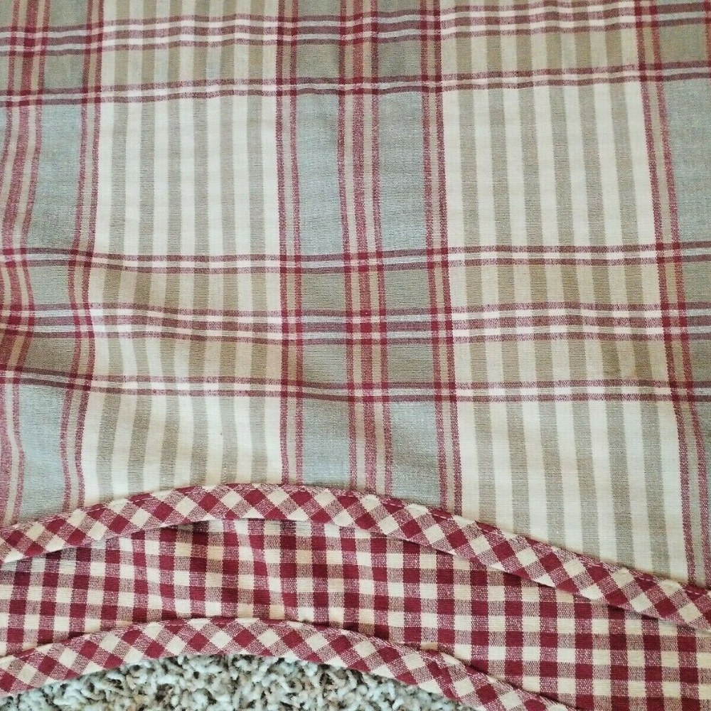 Waverly Classic Yacht Club Scalloped Valance